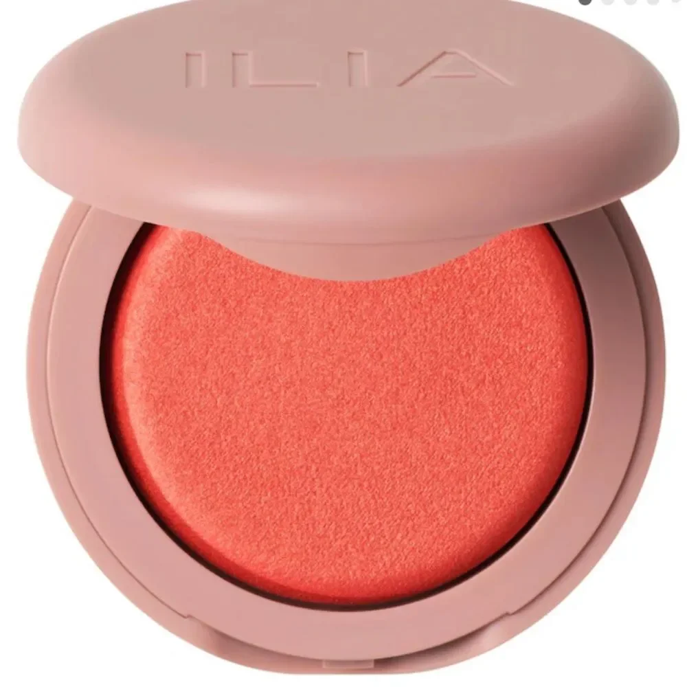 ILIA Soft Focus Blurring Blush - Talc-Free Powder Blush Color Pulse